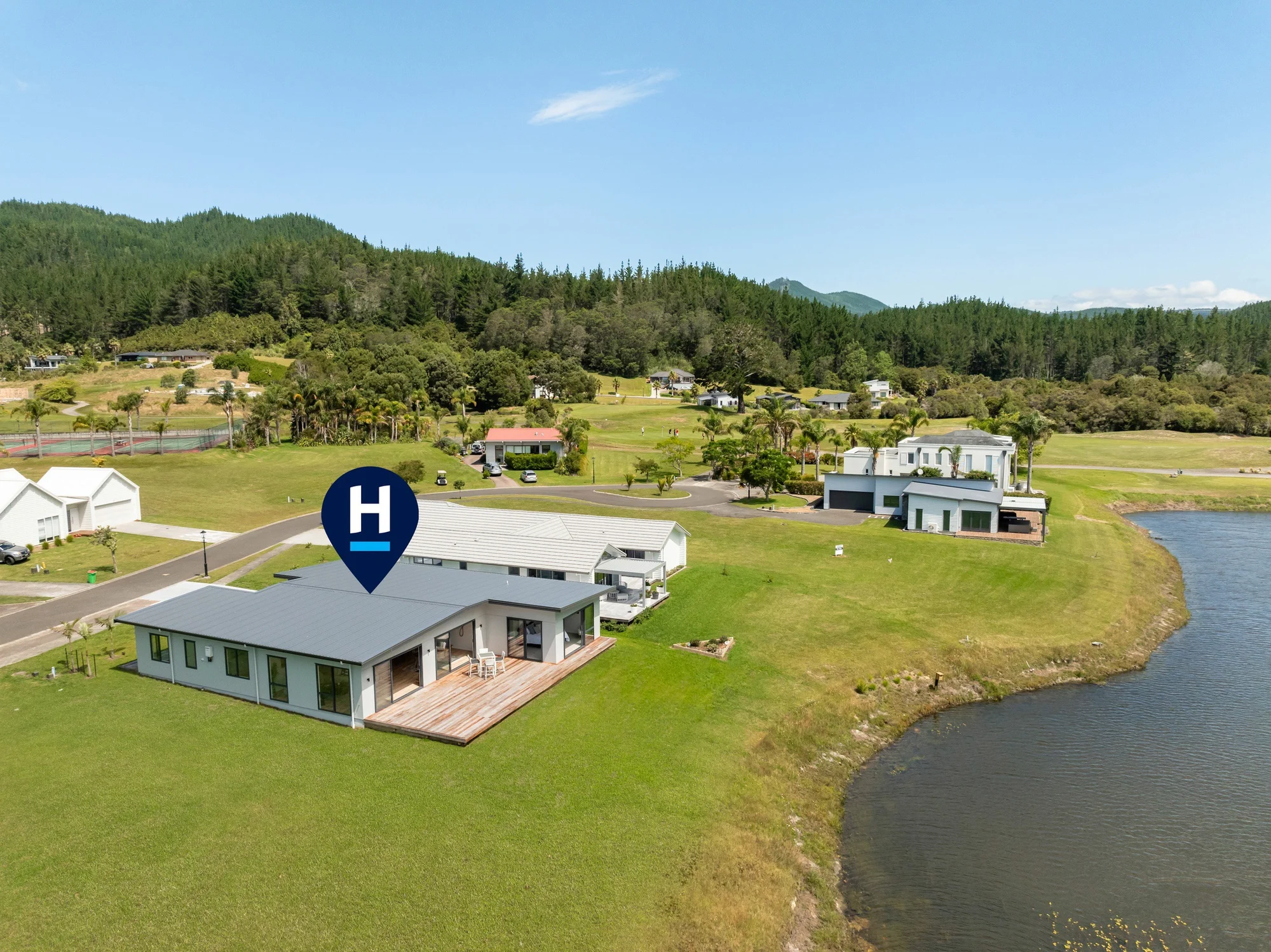 Pauanui 4Zimmer Brand New Lakeside!