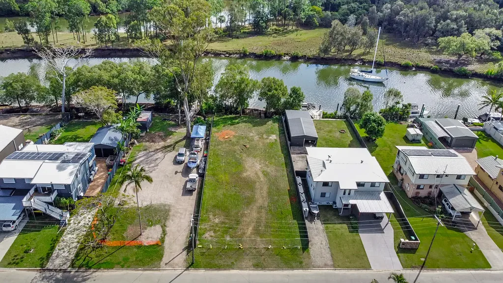 19 Riversleigh Road, Beachmere, QLD 4510