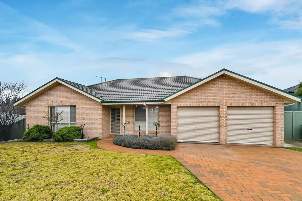 SPACIOUS FAMILY HOME