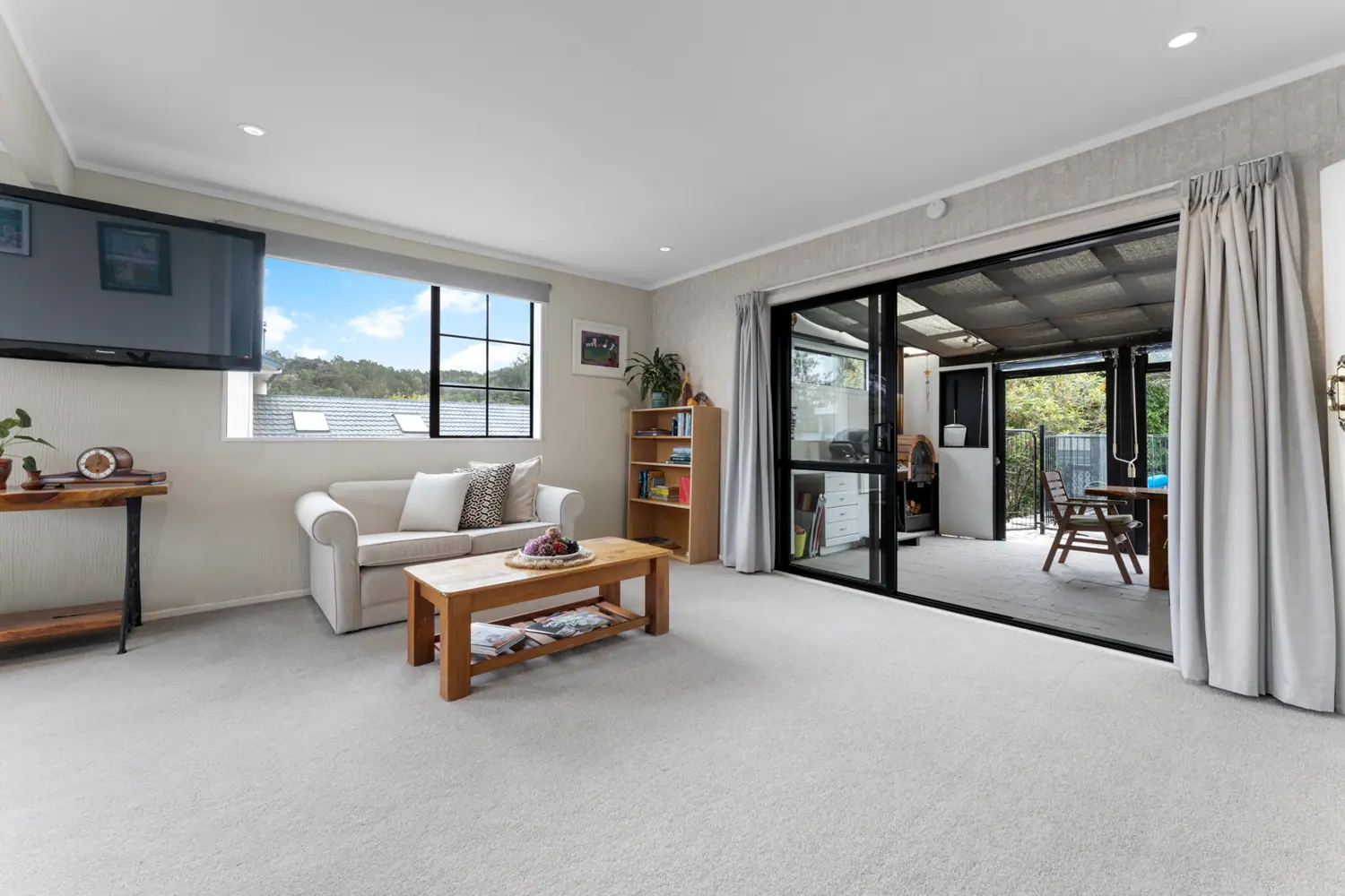 225 Manuka Road, Bayview, North Shore City, 5 Bedrooms, 2 Bathrooms, House