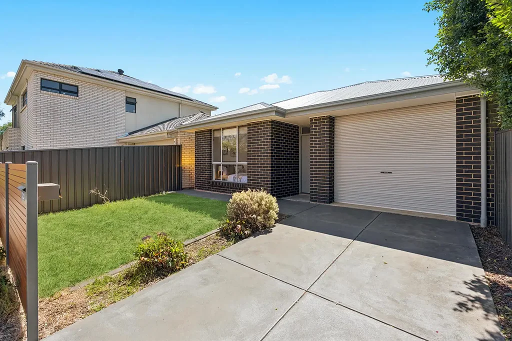 Greenacres 3ਬੈੱਡਰੂਮ Low Maintenance and Stylish in a Lifestyle Locale