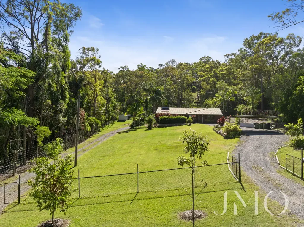 Pimpama 3ਬੈੱਡਰੂਮ Expansive Pimpama Retreat – Acreage Lifestyle Meets Modern Comfort