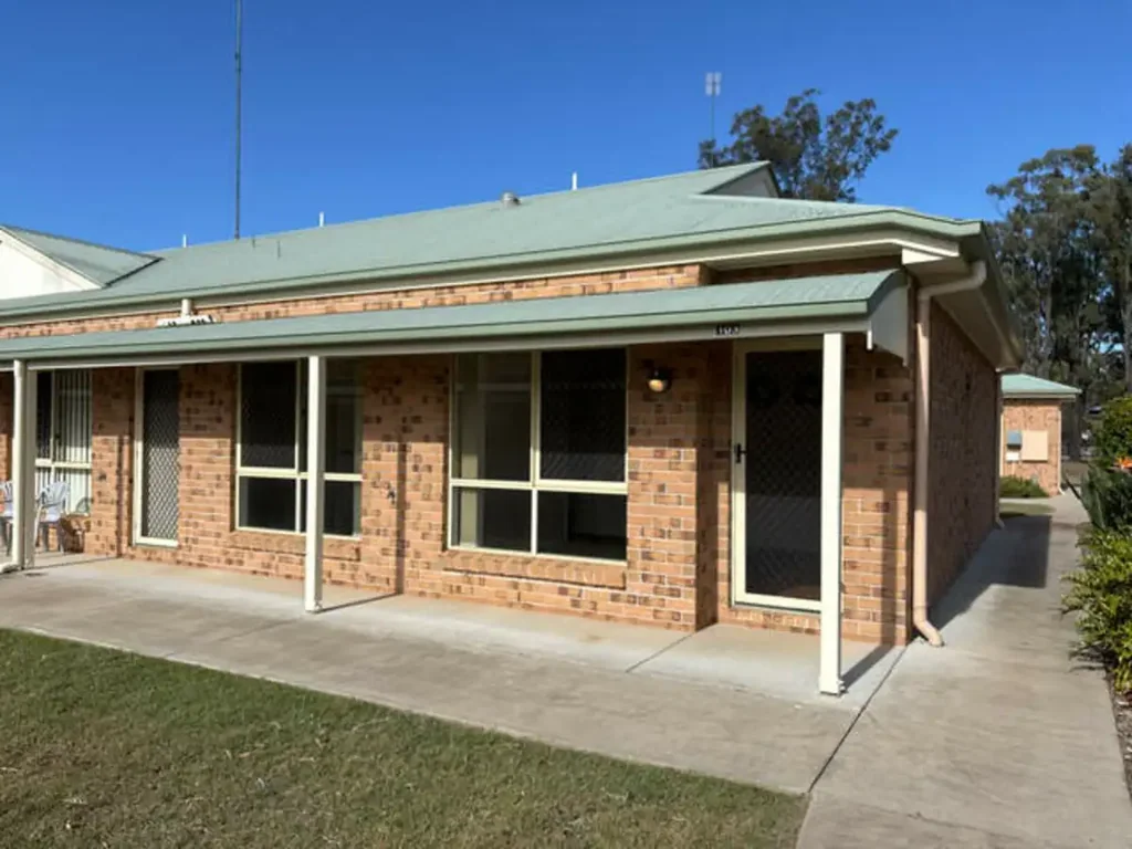 2 Bedroom unit in popular Kookaburra Village - NO PETS