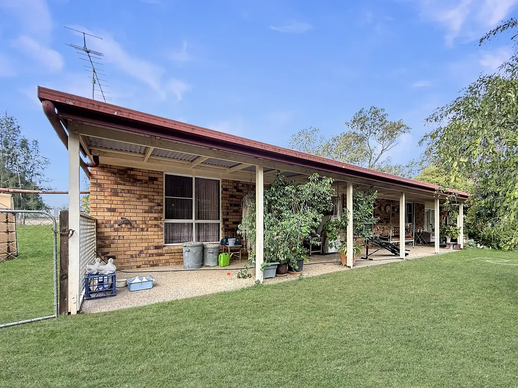 Kensington Grove 4غرفة نوم Room to Breathe on 2.5 Acres – Peaceful Family Living in Kensington Grove