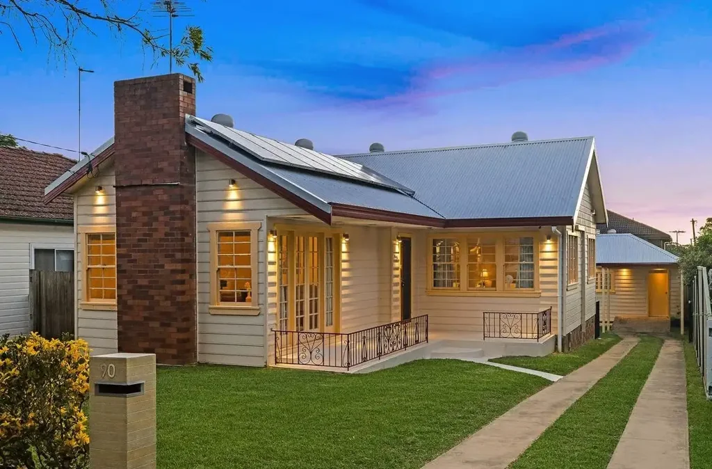 Versatile Family Home with Dual Living – Ideal for Extended Families or Shared Households