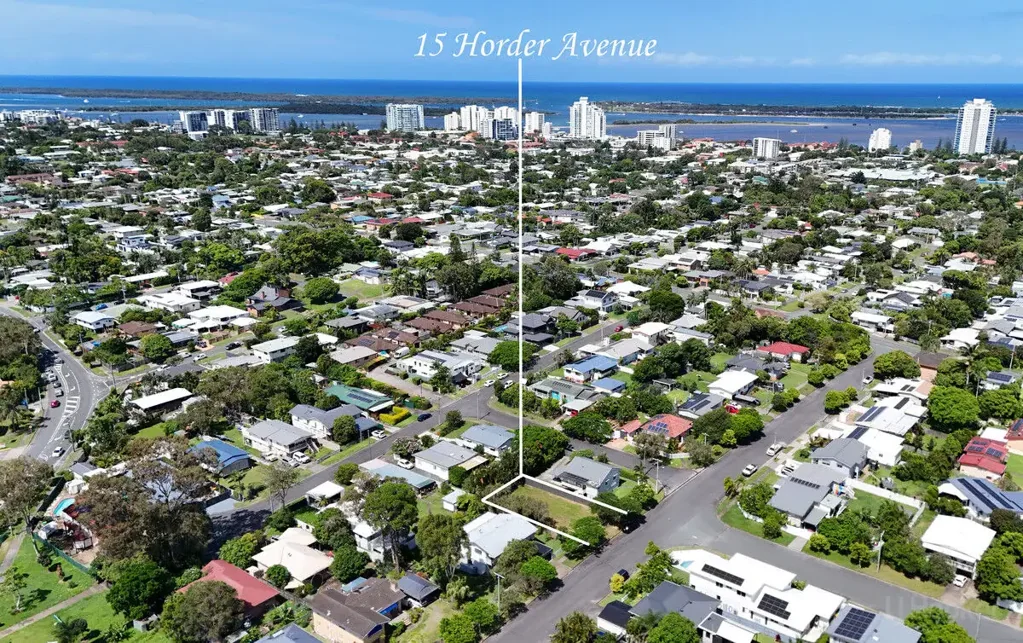 15 Horder Avenue, Labrador, QLD 4215