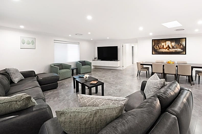 Address Withheld, Baulkham Hills, NSW 2153, 6 Bedrooms, 3 Bathrooms, House
