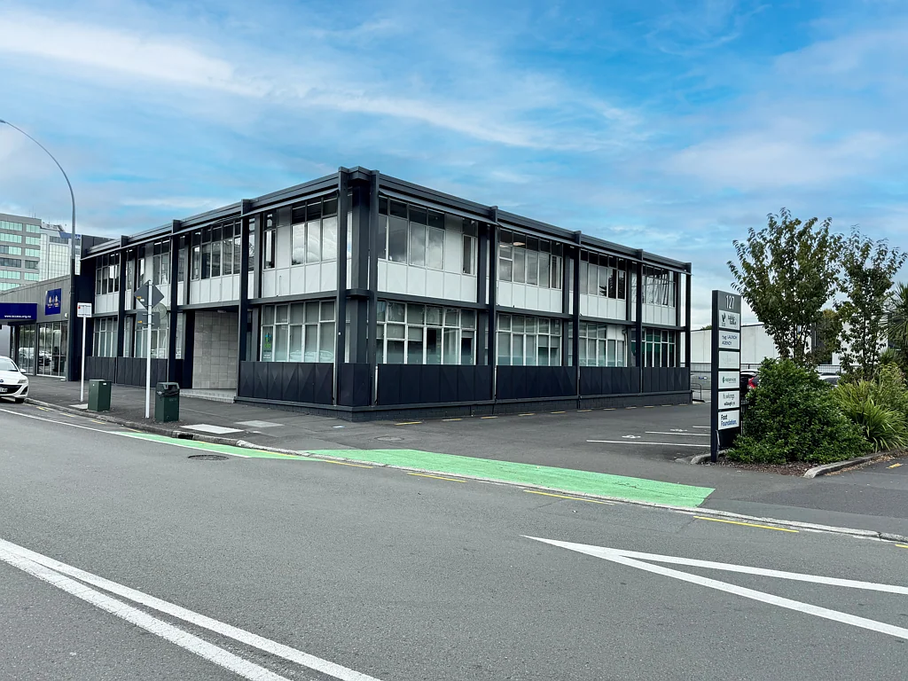 Hamilton Central Professional Office Suite