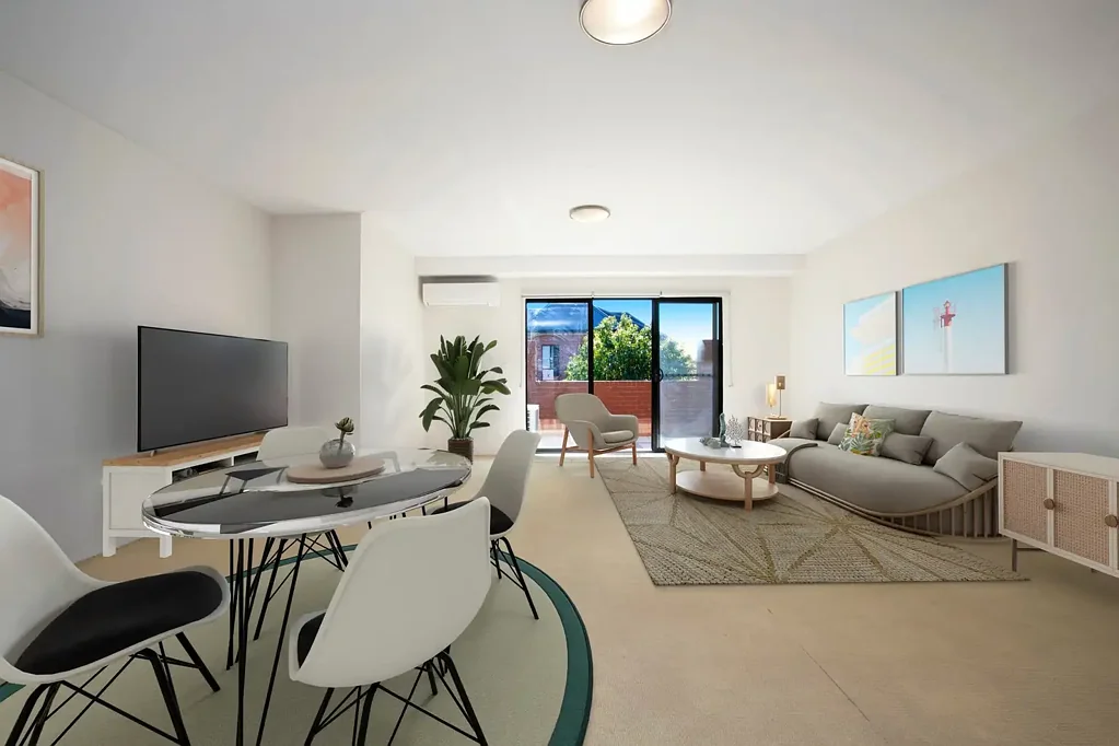 Spacious Two bedroom Apartment in Prime Location