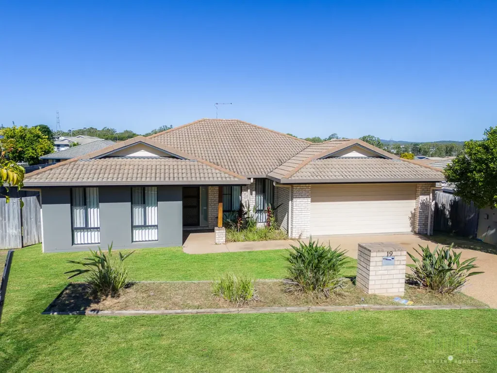 Spacious 4-Bedroom Family Home – Great Location!
