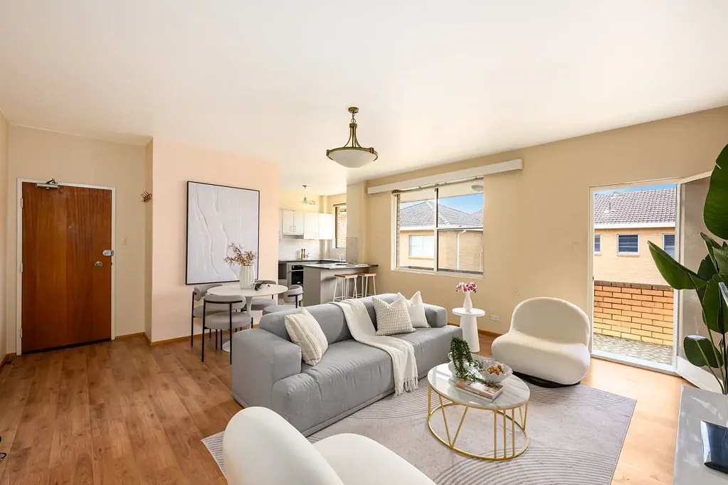 Dolls Point 2Zimmer BAYSIDE LIVING WITH EXCEPTIONAL LIFESTYLE APPEAL