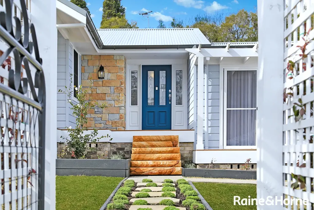Bowral 4房  Motivated Vendor- Must sell! Luxury Home- 'Mulberry Lodge'