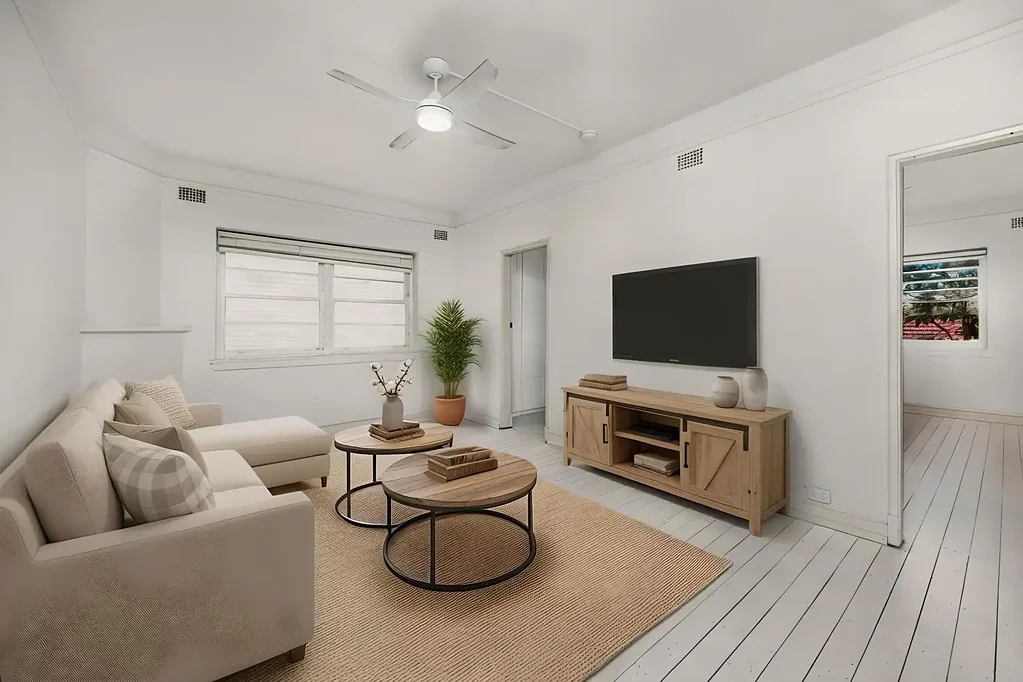 Spacious 2 Bed Apartment Close to Beach and Shops