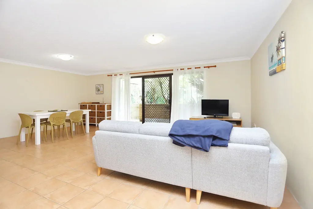 Fully Furnished 2 bedroom unit in Hawks Nest - close to the beach