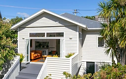82 Waipapa Road, Hataitai