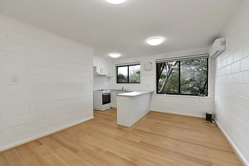 Convenient Apartment Living in the Heart of Ascot Vale