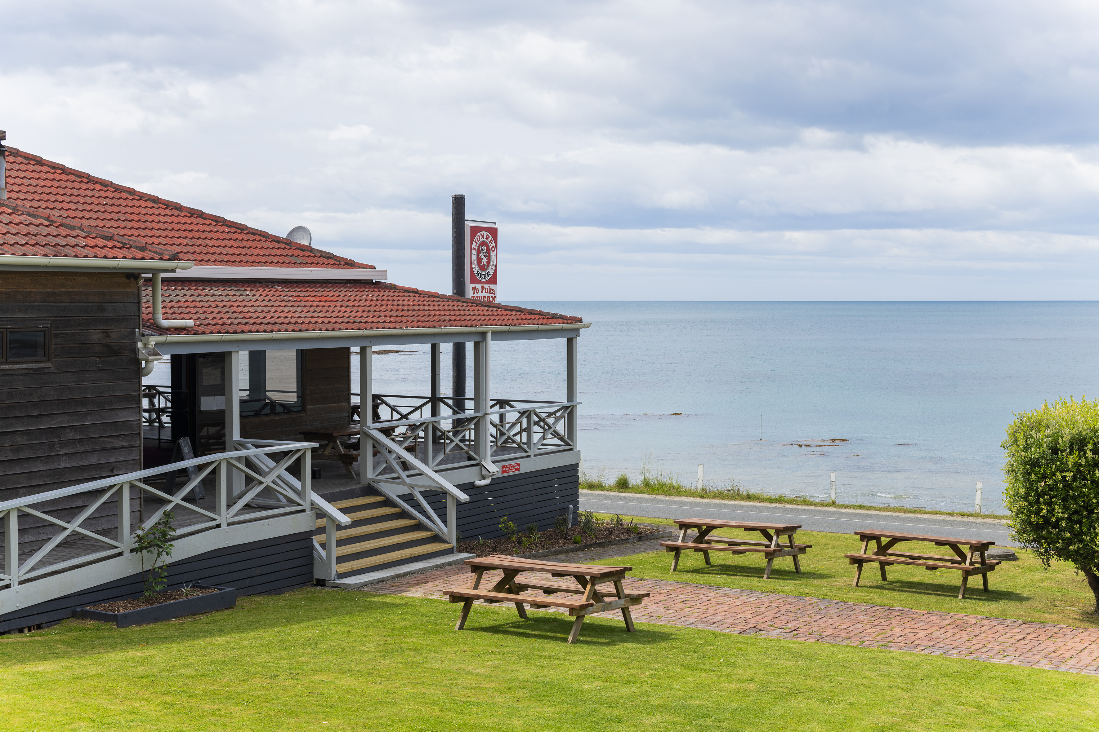 153 Beach Road, Tokomaru Bay, Gisborne, 4 rūma, 0 rūma horoi, Home & Income