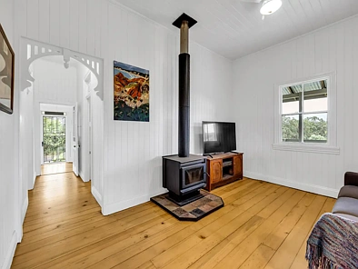 Address Withheld, Armstrong Creek, QLD 4520, 5 habitaciones, 2 baños, House