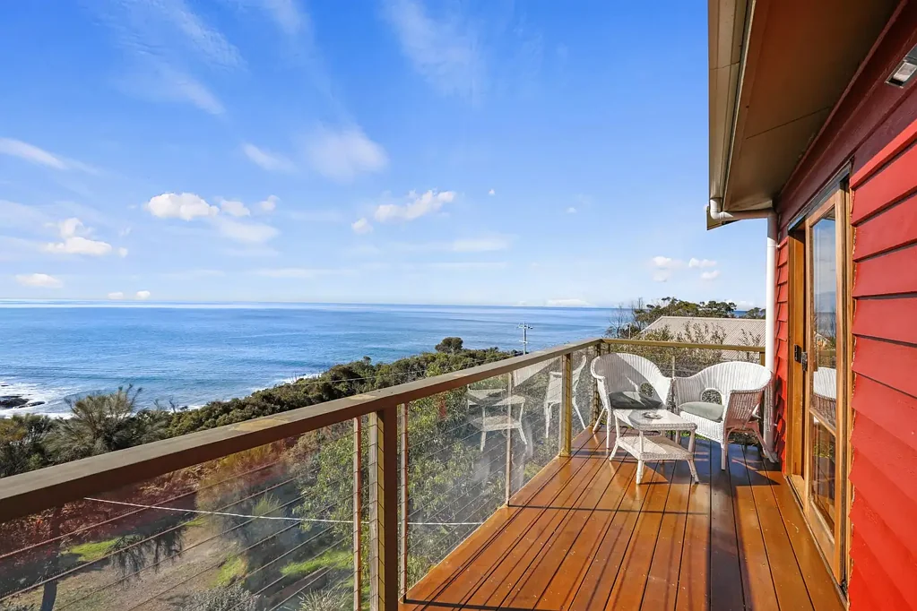 Grey River 3 Bedroom WHERE THE OCEAN MEETS THE FOREST