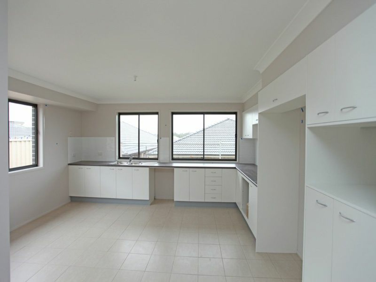 28 CARTER ST, ORAN PARK NSW 2570, 0 ห้องนอน, 0 ห้องน้ำ, House