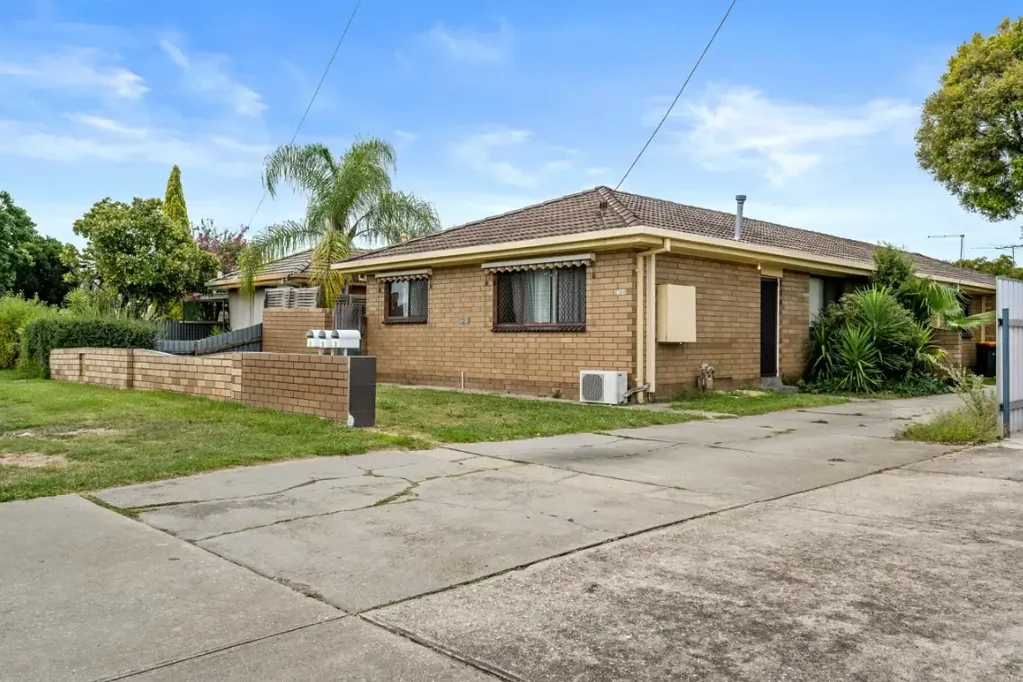 Comfortable & Convenient Living in East Albury