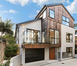 20C Beach Road, Castor Bay
