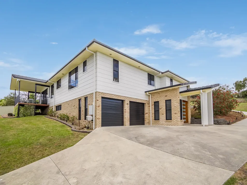 Goonellabah 4ਬੈੱਡਰੂਮ Northern Ridge Living at its Finest