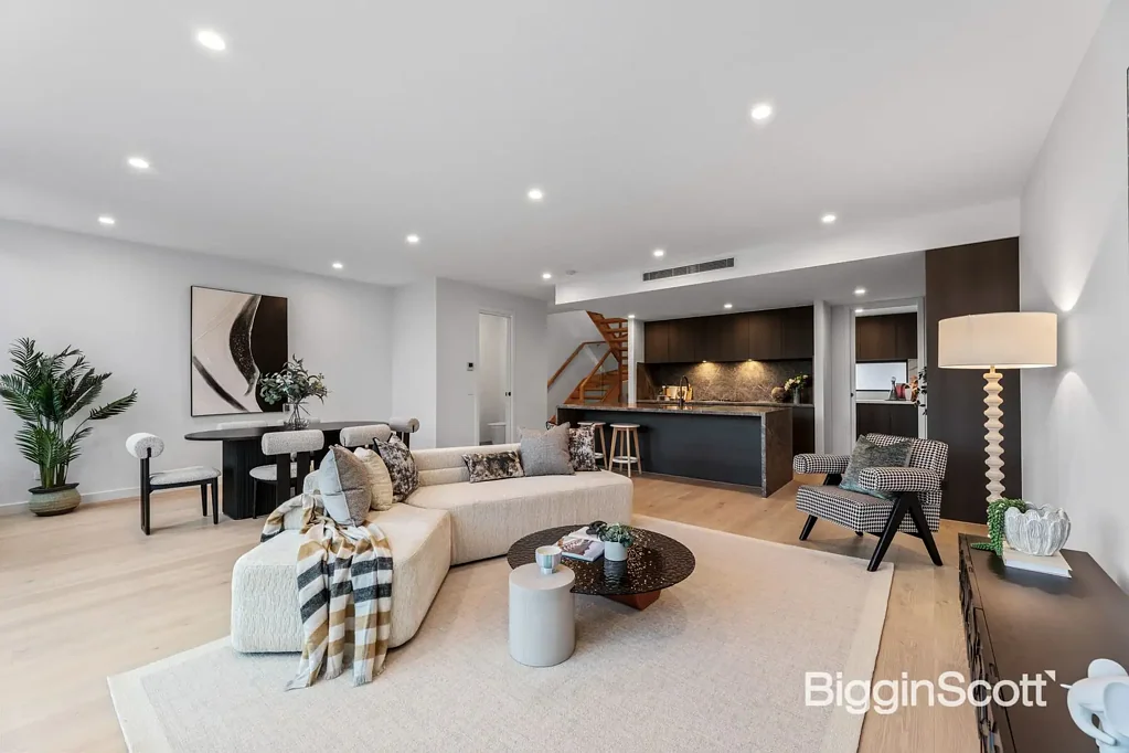 2/368 Manningham Road, Doncaster, VIC 3108