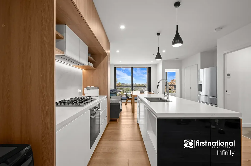 Vermont South 2 Bedroom Contemporary with Streamlined Lifestyle
