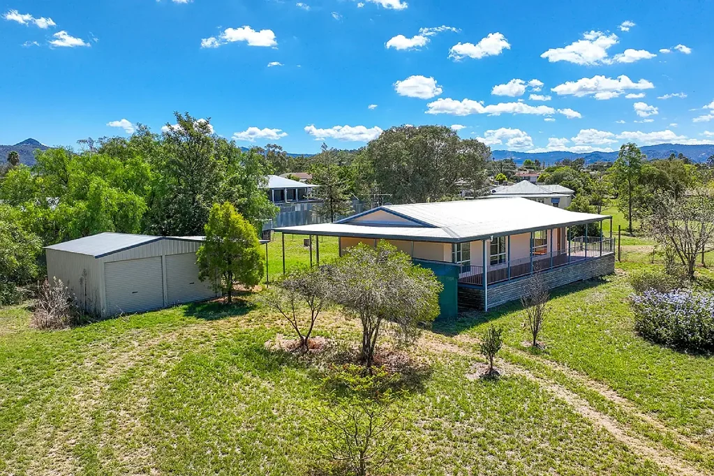 Kootingal 3 Bedroom Hidden Gem