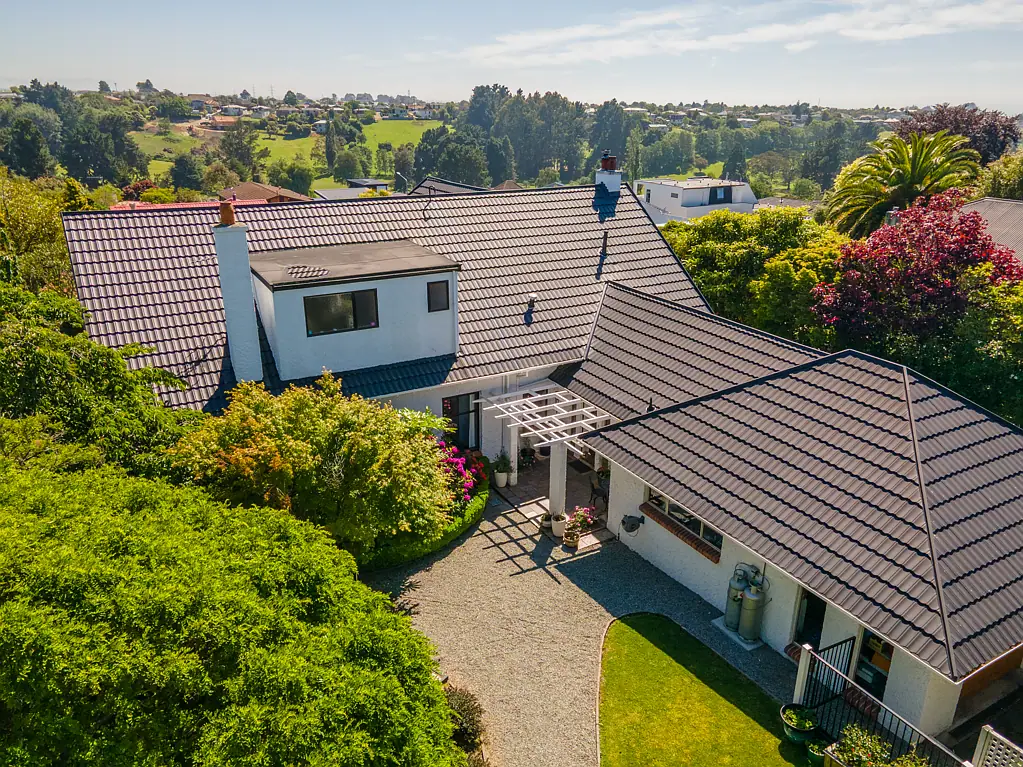 Highfield 4房  Ignore RV, this has to be SOLD!