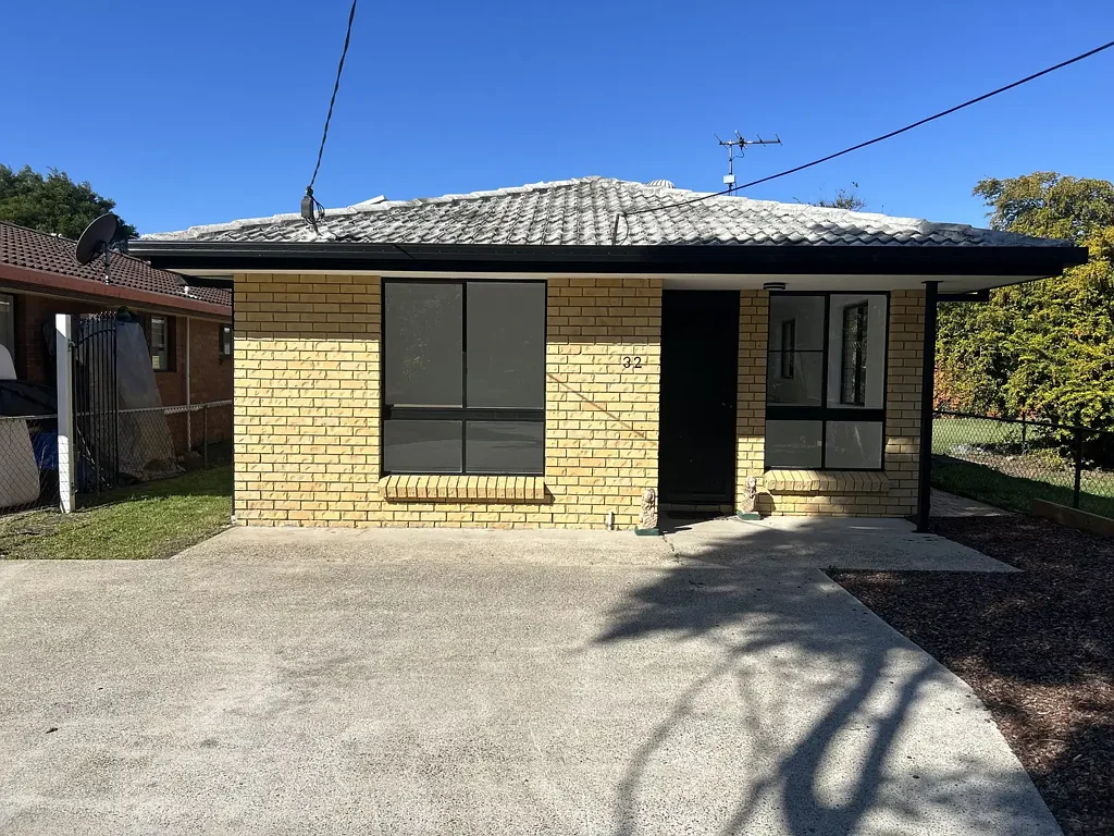 Coastal Comfort in a Prime Redcliffe Location