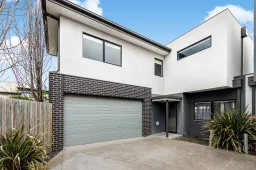 2/159 Greaves Street, Werribee