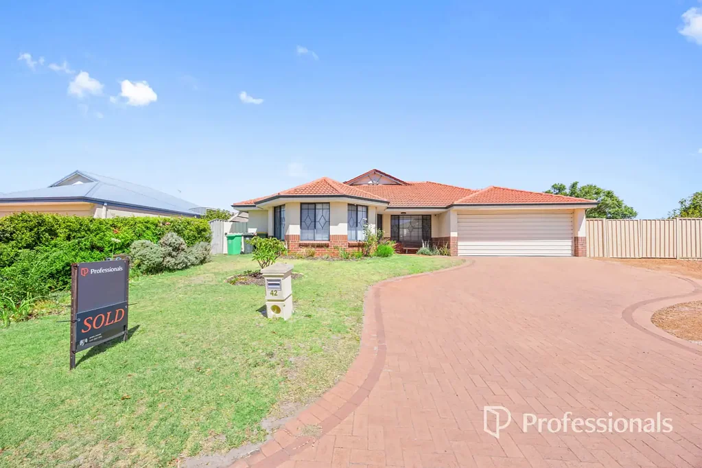 42 Barton Drive, Australind, WA 6233