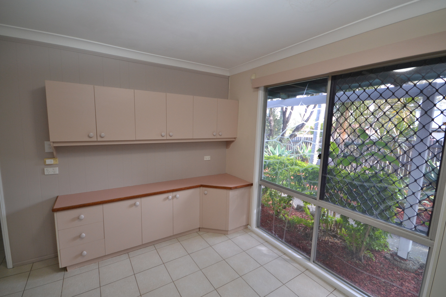 3 MONTROSE AV, BETHANIA QLD 4205, 0部屋, 0バスルーム, House