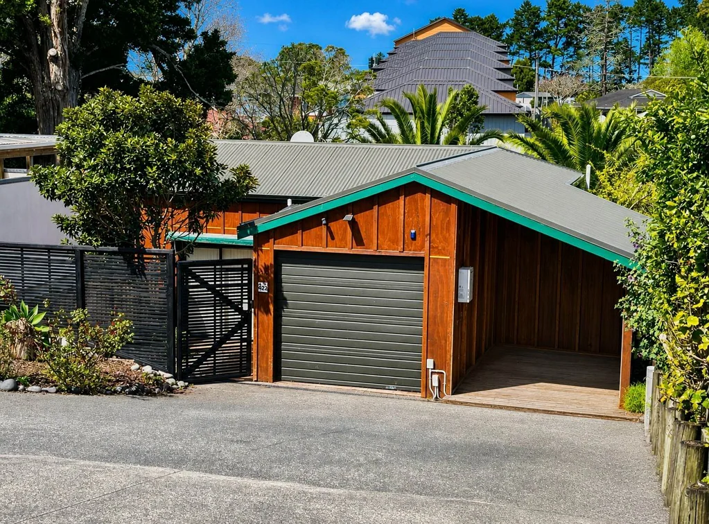 Stunning 4 Bedroom Home with a Peaceful Oasis