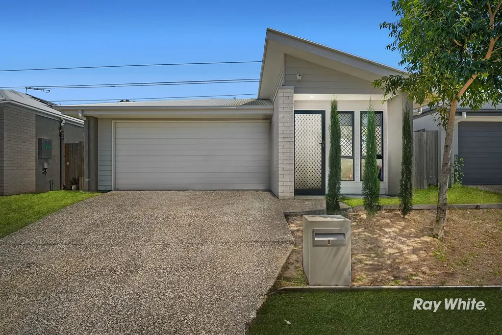 Logan Reserve 4 Slaapkamer Stylish & Spacious. Bound to Grow - Ideal for Investors or First-Time Buyers