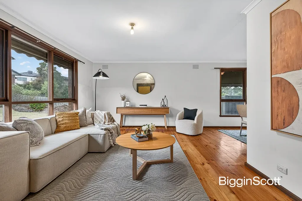 Spacious Family Living in a Quiet Court Location