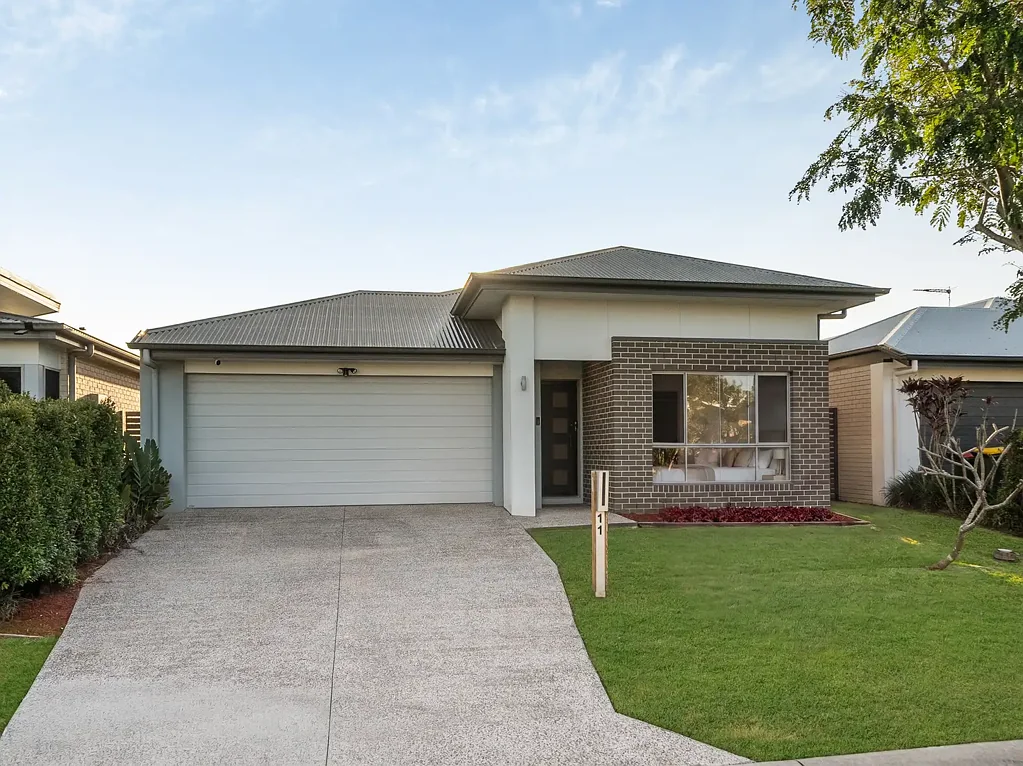 Strathpine 4침실 Stylish, Low-Maintenance Living in a Quiet Family-Friendly Pocket!