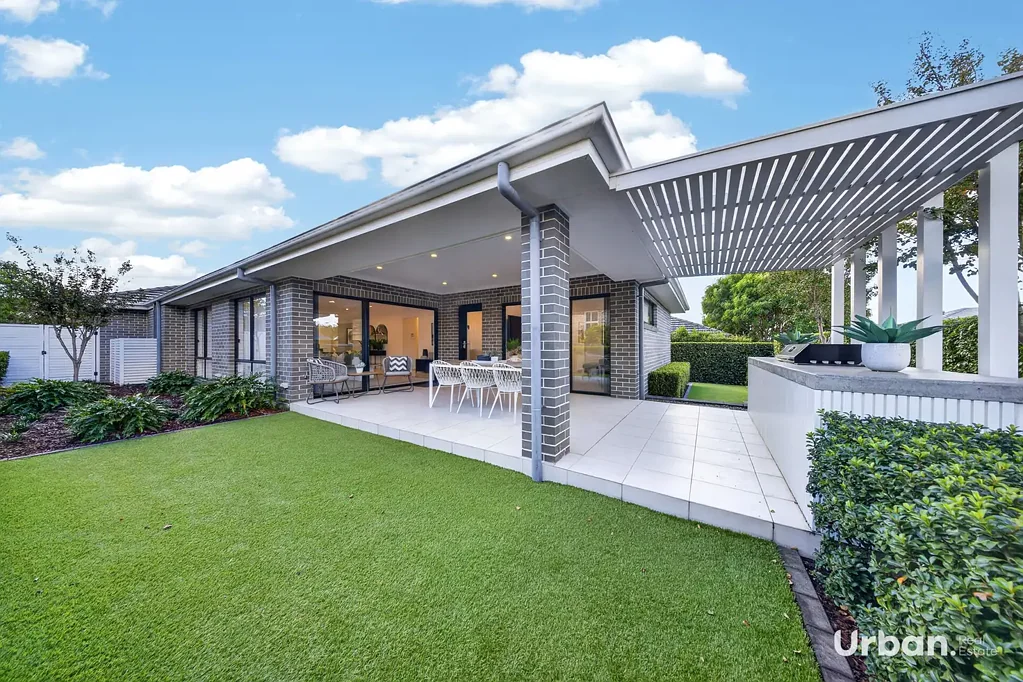 Chisholm 4房  Move In Now | Premium MOJO Display Home in Waterford County