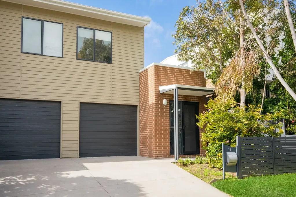 11 Ryhope Street, Mount Hutton, NSW 2290