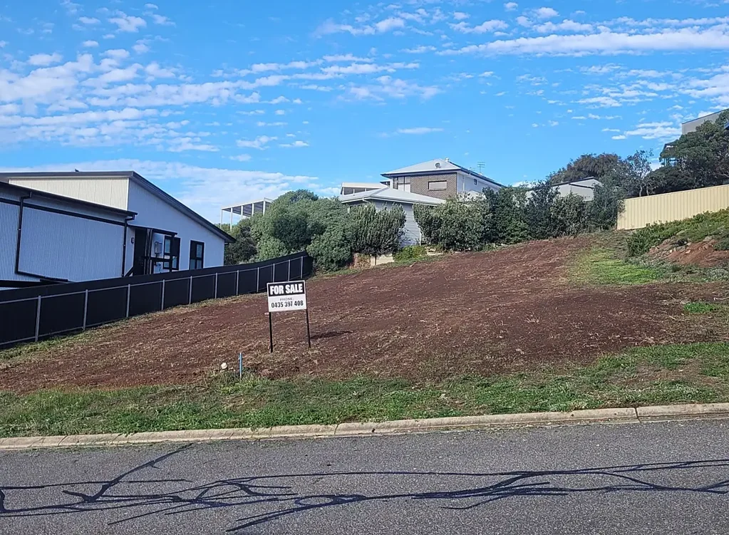 Encounter Bay  Build your perfect home on this lovely piece of elevated land, close to the water’s edge.