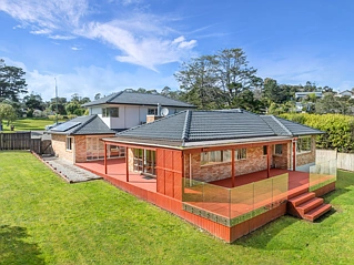 42 Shelter Drive, Greenhithe, North Shore City