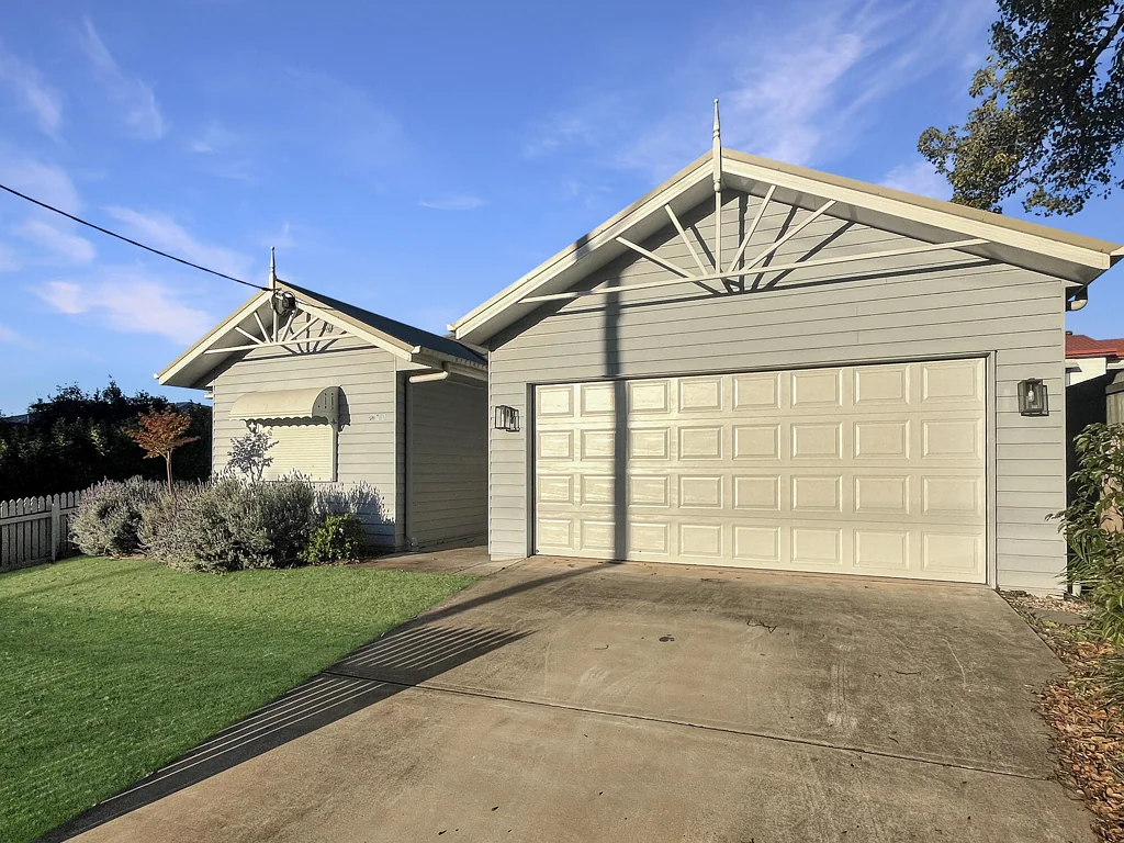 Nothing has been overlooked with this impressive home, this home is ideal for professionals or families alike.