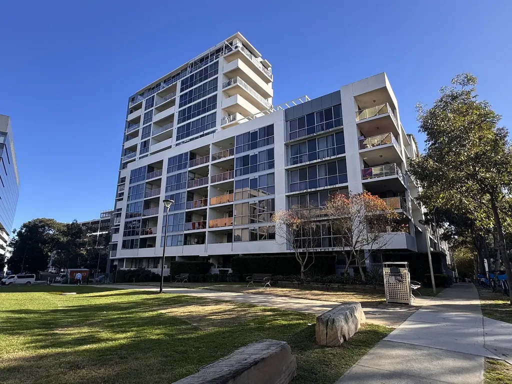 City View One Bedroom Apartment with Dual Balconies