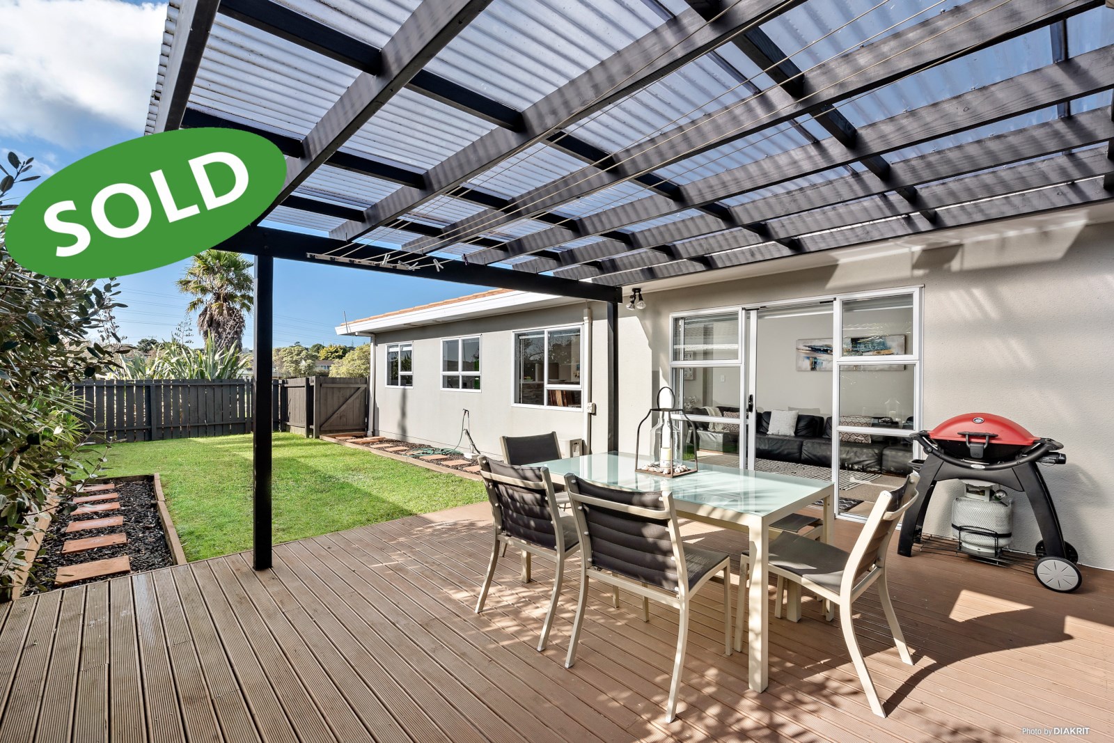 2/1 Caribbean Drive, Unsworth Heights, Auckland - North Shore, 3房, 1浴