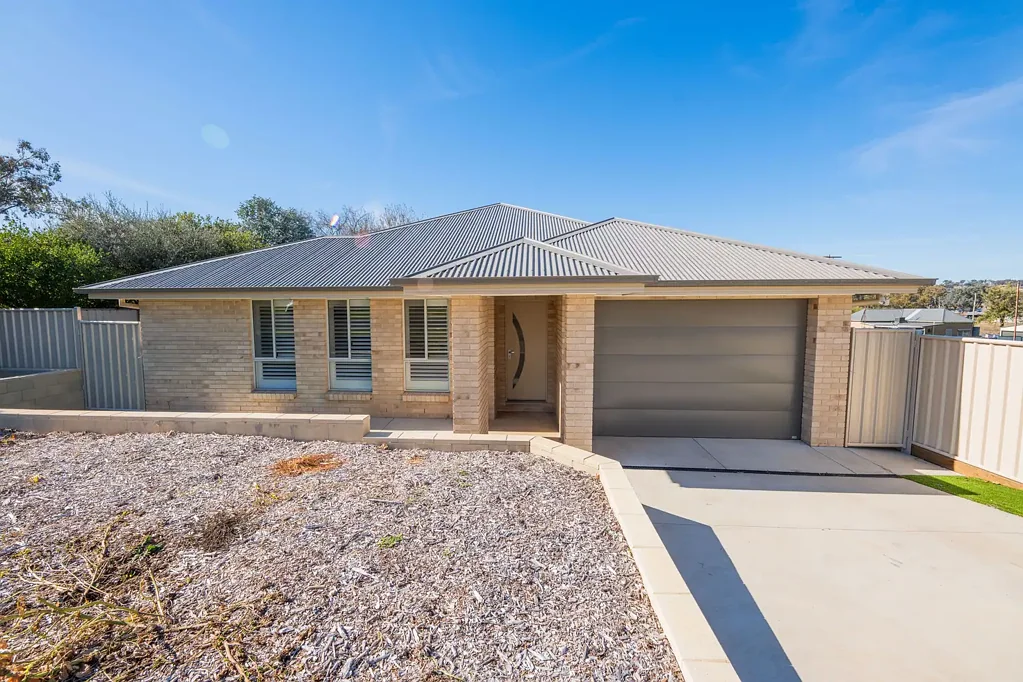 Grenfell 3 Bedroom Ray White Forbes - 02 6851 1411
