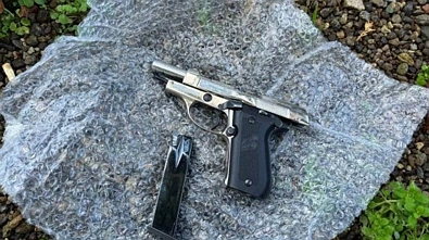 奥克兰警方再破大案！11套民宅遭突袭搜查，涉及境外犯罪，3人出庭受审