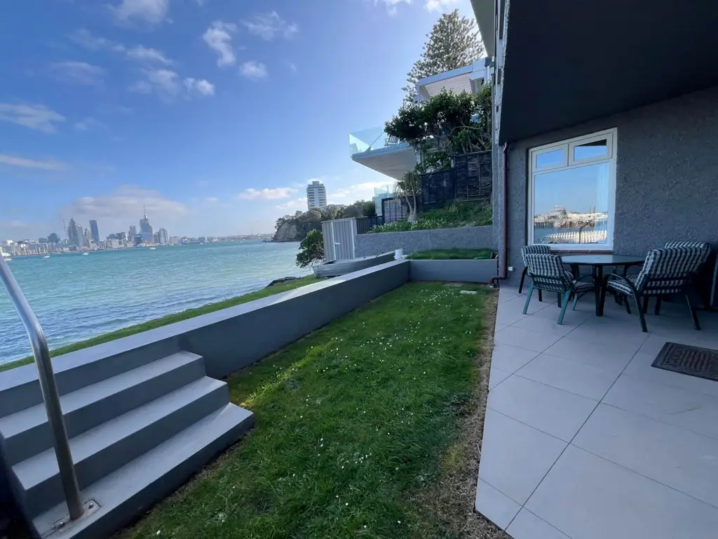 Luxury one bedroom unit-fully furnished