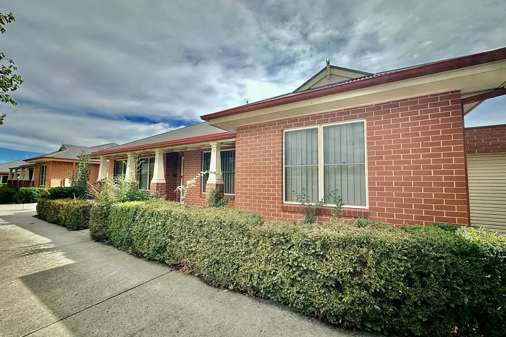 Centrally Located Townhouse